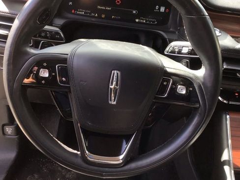 Used 2022 Lincoln Aviator Reserve w/ Equipment Group 201A AWD/4WD image 9