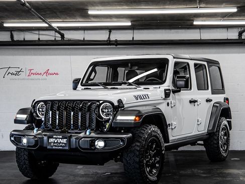 Used 2023 Jeep Wrangler Unlimited w/ Cold Weather Group AWD/4WD image 1