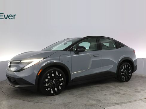 Used 2026 Nissan Leaf Platinum+ w/ Floor Mat Package (Platinum+) FWD image 18