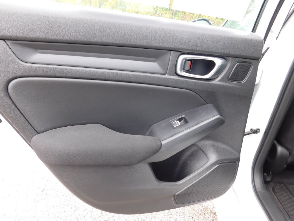 Used 2022 Honda Civic LX image 9