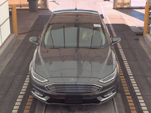 Used 2018 Ford Fusion Titanium image 5