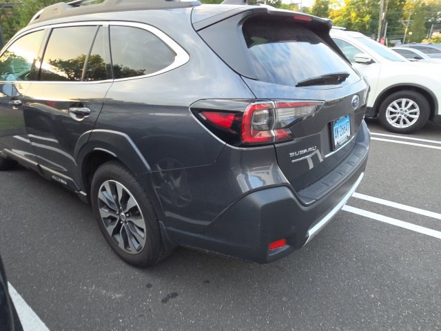 Used 2024 Subaru Outback Touring XT AWD/4WD image 9