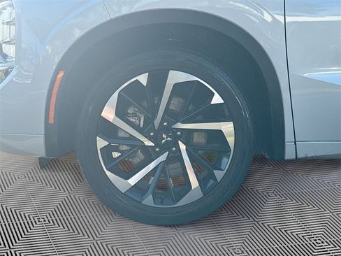 Used 2023 Mitsubishi Outlander SEL image 35