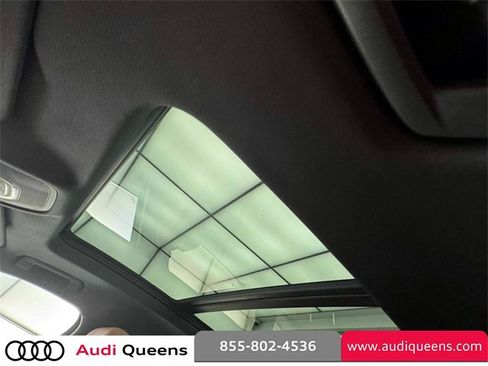 Certified 2021 Audi e-tron Premium image 18