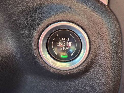 Used 2020 Chevrolet Silverado 1500 RST image 18