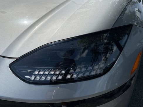 Used 2024 Hyundai Ioniq 6 SE RWD image 33
