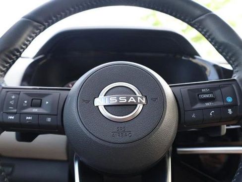 Certified 2025 Nissan Pathfinder SL AWD/4WD image 11