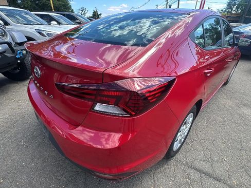 Used 2020 Hyundai Elantra SE FWD image 5
