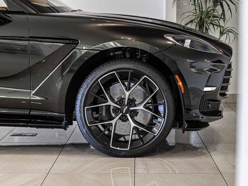 New 2026 Aston Martin DBX 707 image 10