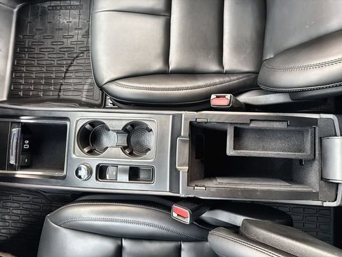 Used 2026 Lincoln Corsair Premiere FWD image 24