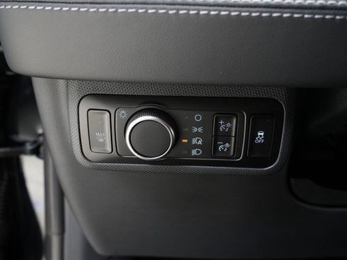 Used 2025 Ford Mustang Mach-E Premium image 32