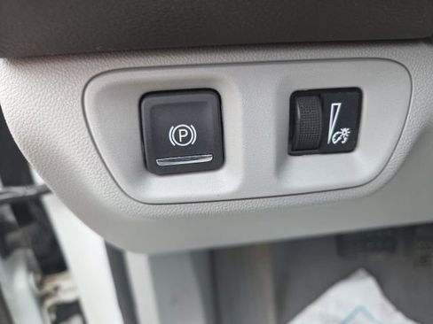 Used 2019 GMC Acadia SLT AWD/4WD image 12