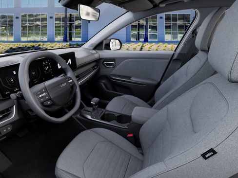 New 2025 Kia K4 EX image 17