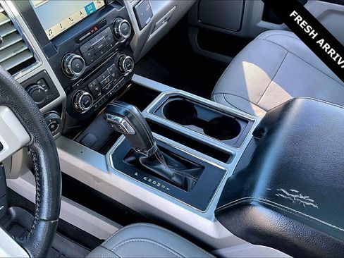 Used 2016 Ford F150 Lariat image 17