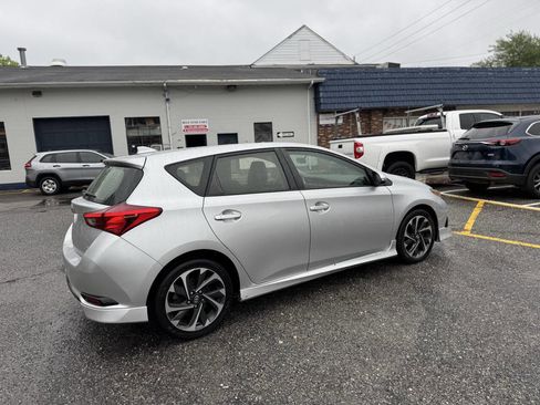 Used 2016 Scion iM image 8