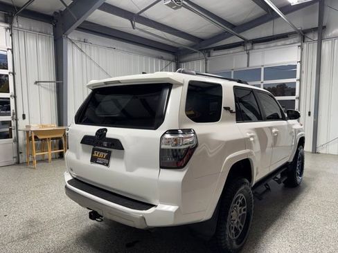 Used 2019 Toyota 4Runner TRD Off-Road Premium AWD/4WD image 22