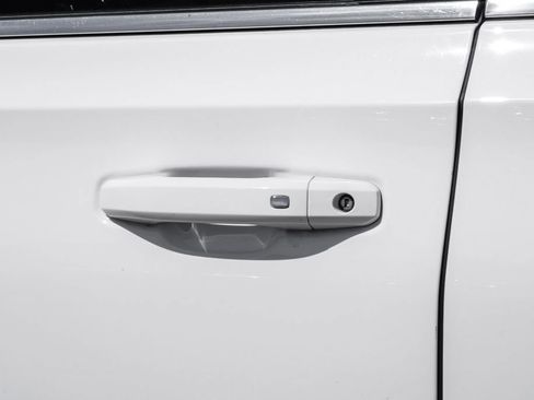 Used 2023 Chevrolet Tahoe LS image 41