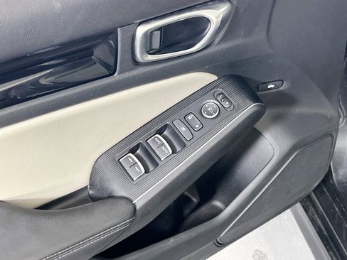 Used 2022 Honda Civic Touring image 17