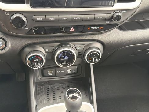 New 2026 Hyundai Venue SEL FWD image 28