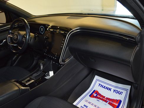 Used 2022 Hyundai Santa Cruz SEL Premium image 10