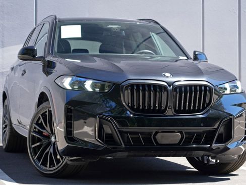 Used 2024 BMW X5 sDrive40i w/ M Sport Package RWD image 4