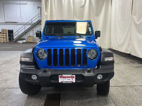 Used 2022 Jeep Wrangler Unlimited Sport image 9