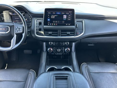 Certified 2021 GMC Yukon XL SLT w/ SLT Luxury Package AWD/4WD image 16