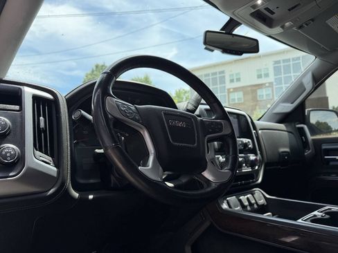 Used 2018 GMC Sierra 1500 SLT AWD/4WD image 11