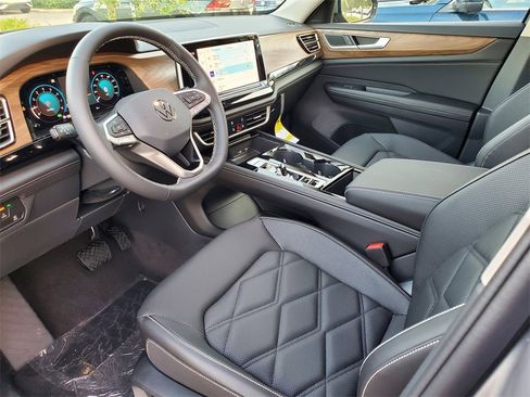 New 2026 Volkswagen Atlas SE image 7