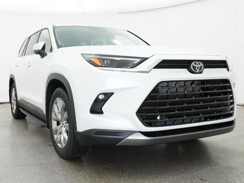 New 2026 Toyota Grand Highlander Limited image 23