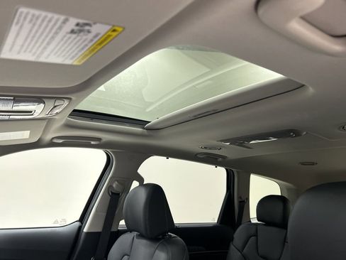 New 2025 Kia Telluride EX w/ EX Captain's Chair Package image 23