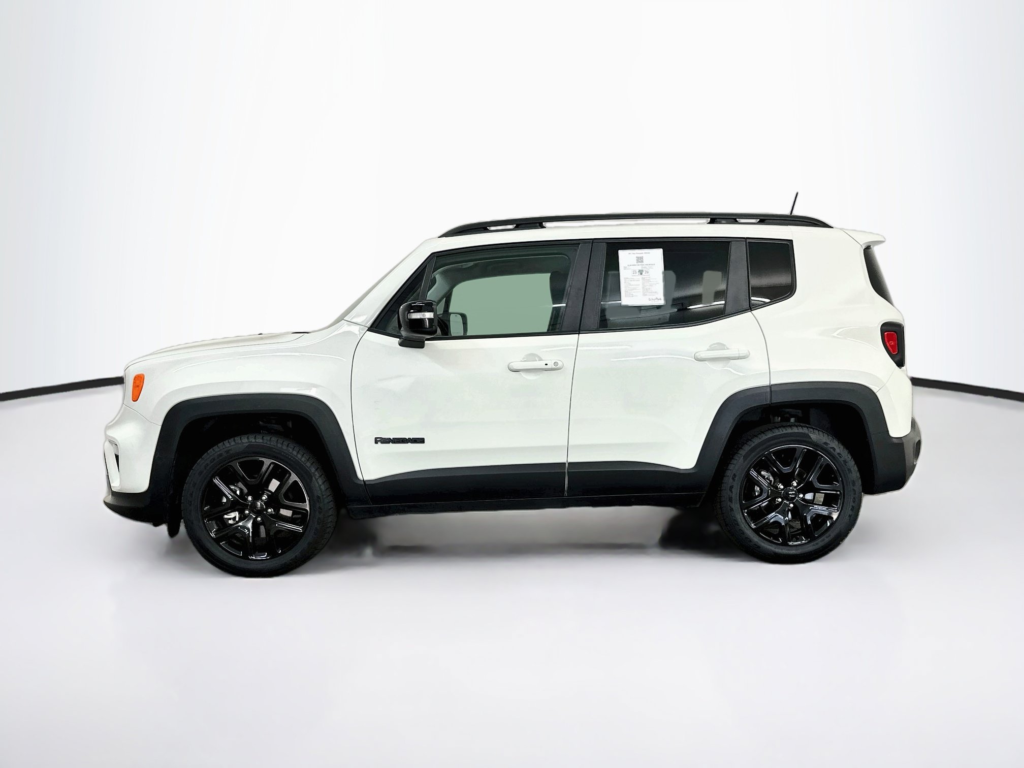 Used 2023 Jeep Renegade Altitude AWD/4WD image 4