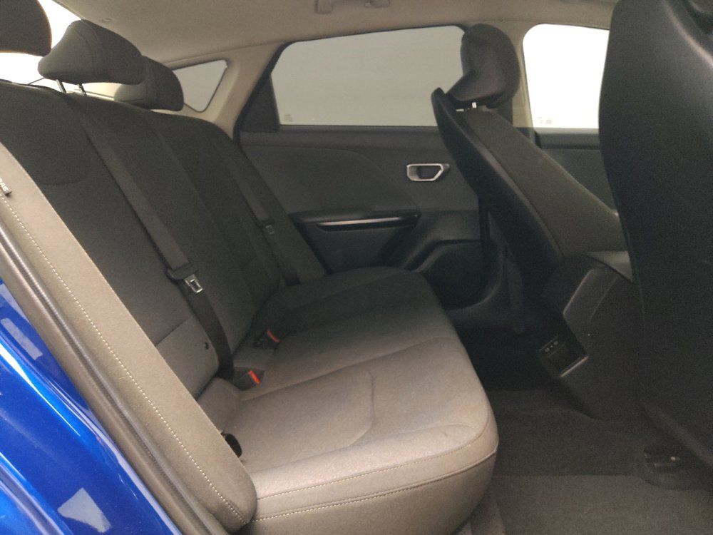 Used 2025 Kia K4 FWD image 19