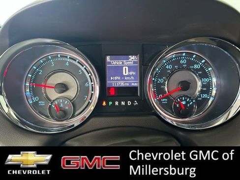 Used 2015 Chrysler Town & Country Touring-L w/ Driver Convenience Group image 18