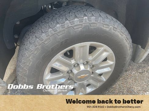 Used 2024 Chevrolet Silverado 2500 High Country AWD/4WD image 2