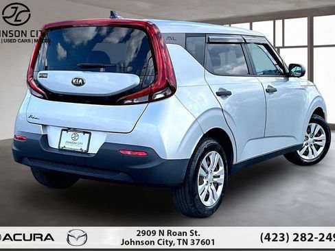Used 2021 Kia Soul LX FWD image 2