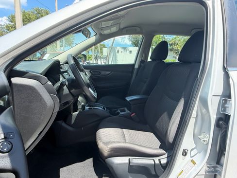 Used 2020 Nissan Rogue S AWD/4WD image 8