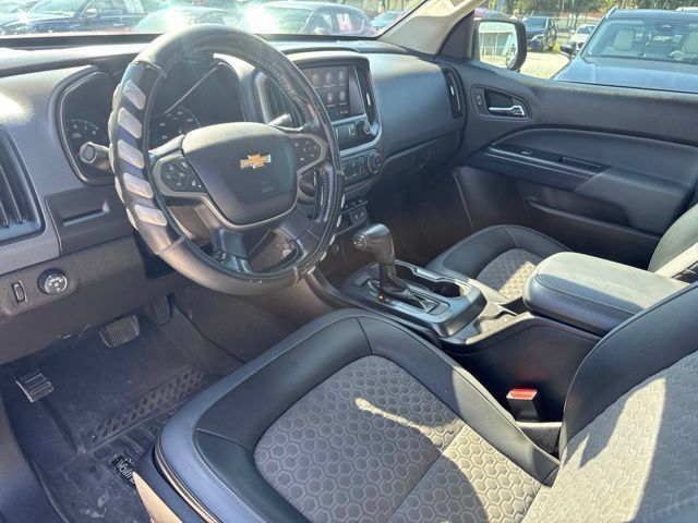 Used 2021 Chevrolet Colorado Z71 w/ Safety Package RWD image 10