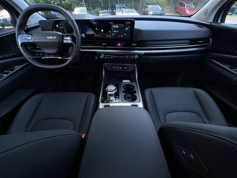 New 2027 Kia Carnival SX Prestige FWD image 30