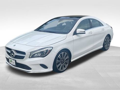 Used 2018 Mercedes-Benz CLA 250 4MATIC image 4
