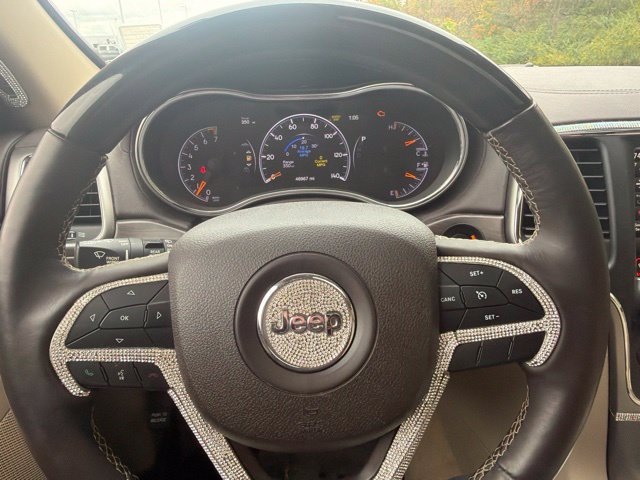 Used 2018 Jeep Grand Cherokee Overland AWD/4WD image 15