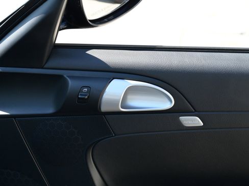 Used 2005 Porsche Boxster RWD image 41