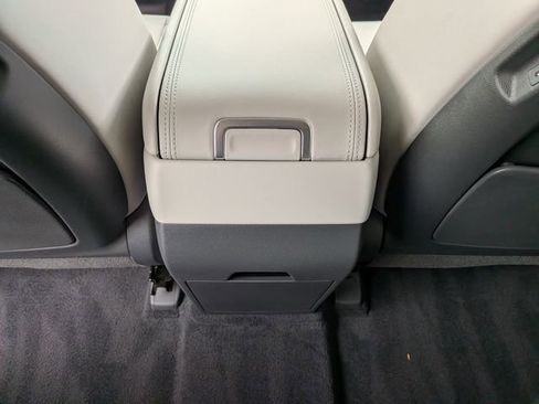 Used 2025 Hyundai Santa Fe Calligraphy image 29