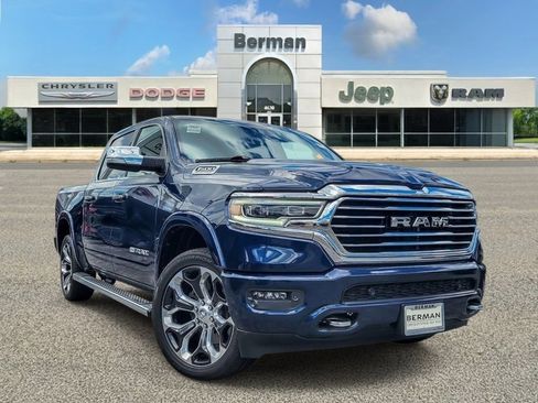 Used 2022 RAM 1500 Limited w/ Body Color Bumper Group AWD/4WD image 2