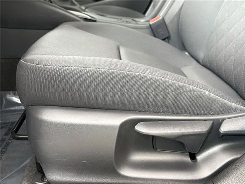 Certified 2023 Toyota Corolla LE image 27