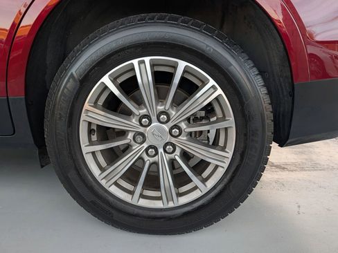 Used 2017 Cadillac XT5 Luxury w/ Driver Awareness Package image 10