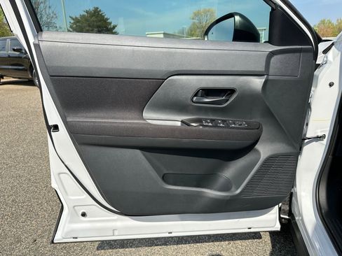 New 2026 Nissan Kicks S FWD image 8