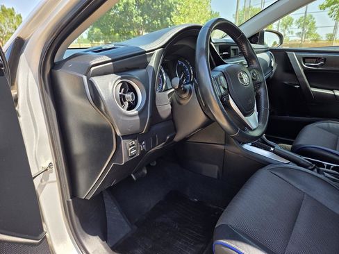 Used 2019 Toyota Corolla SE FWD image 13