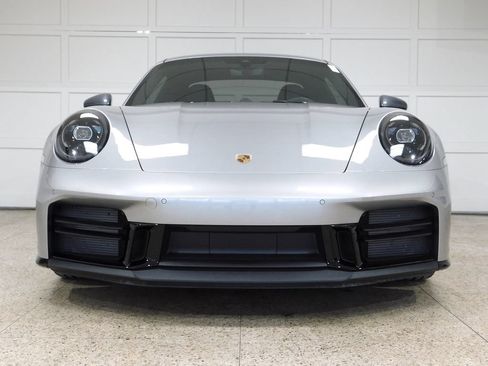 Used 2025 Porsche 911 Carrera T RWD image 12