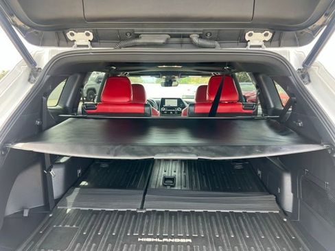 Used 2023 Toyota Highlander XSE AWD/4WD image 50